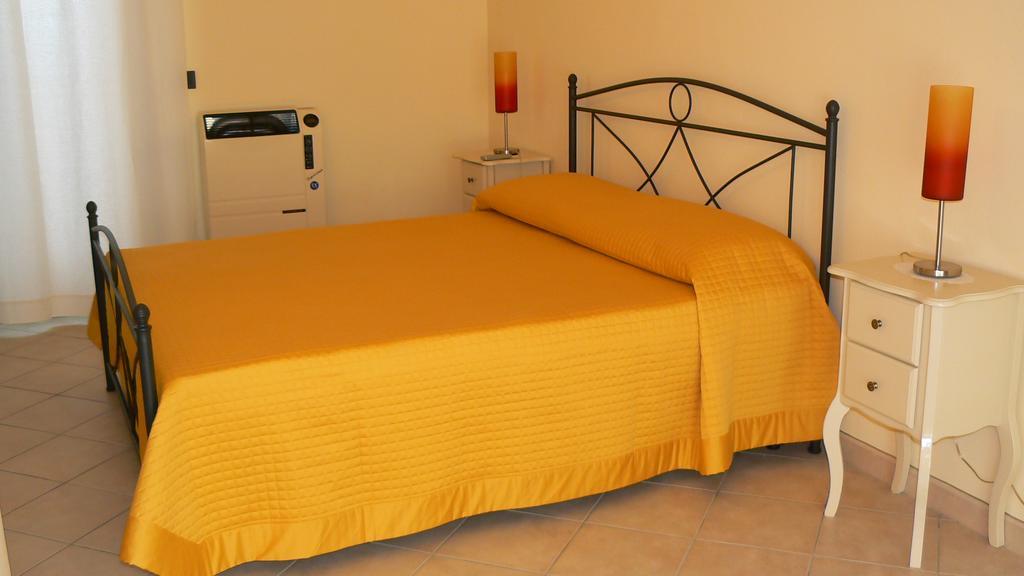 Bed and Breakfast Il Giardino Delle Sete à Mesagne Extérieur photo